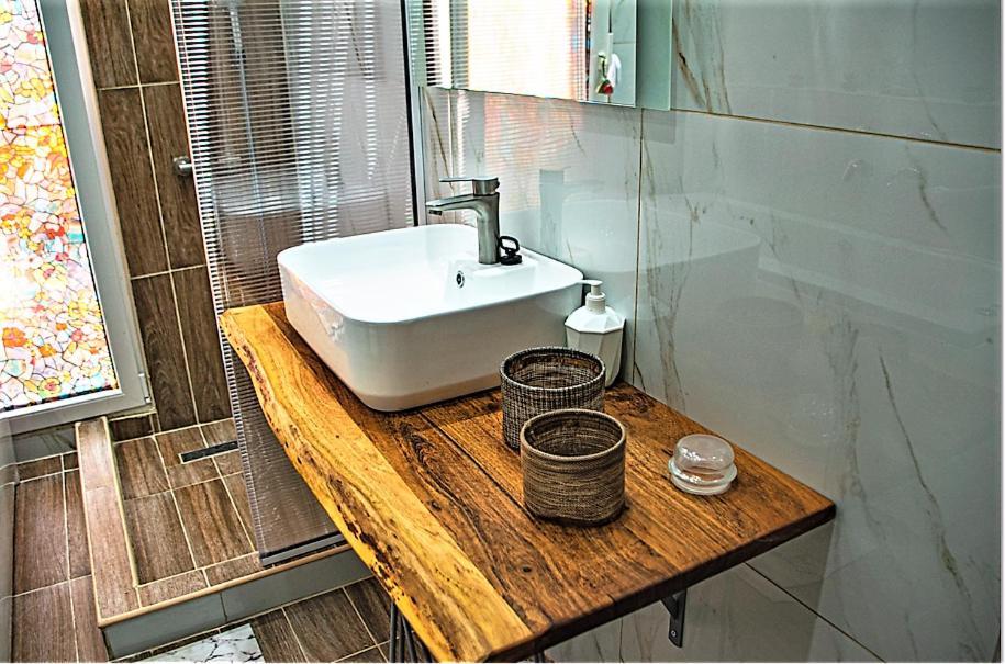 Kassandrou Suite Hot Tub-Jakuzzi - 2 Bedrooms - Big Balcony - Center Salonic Exterior foto